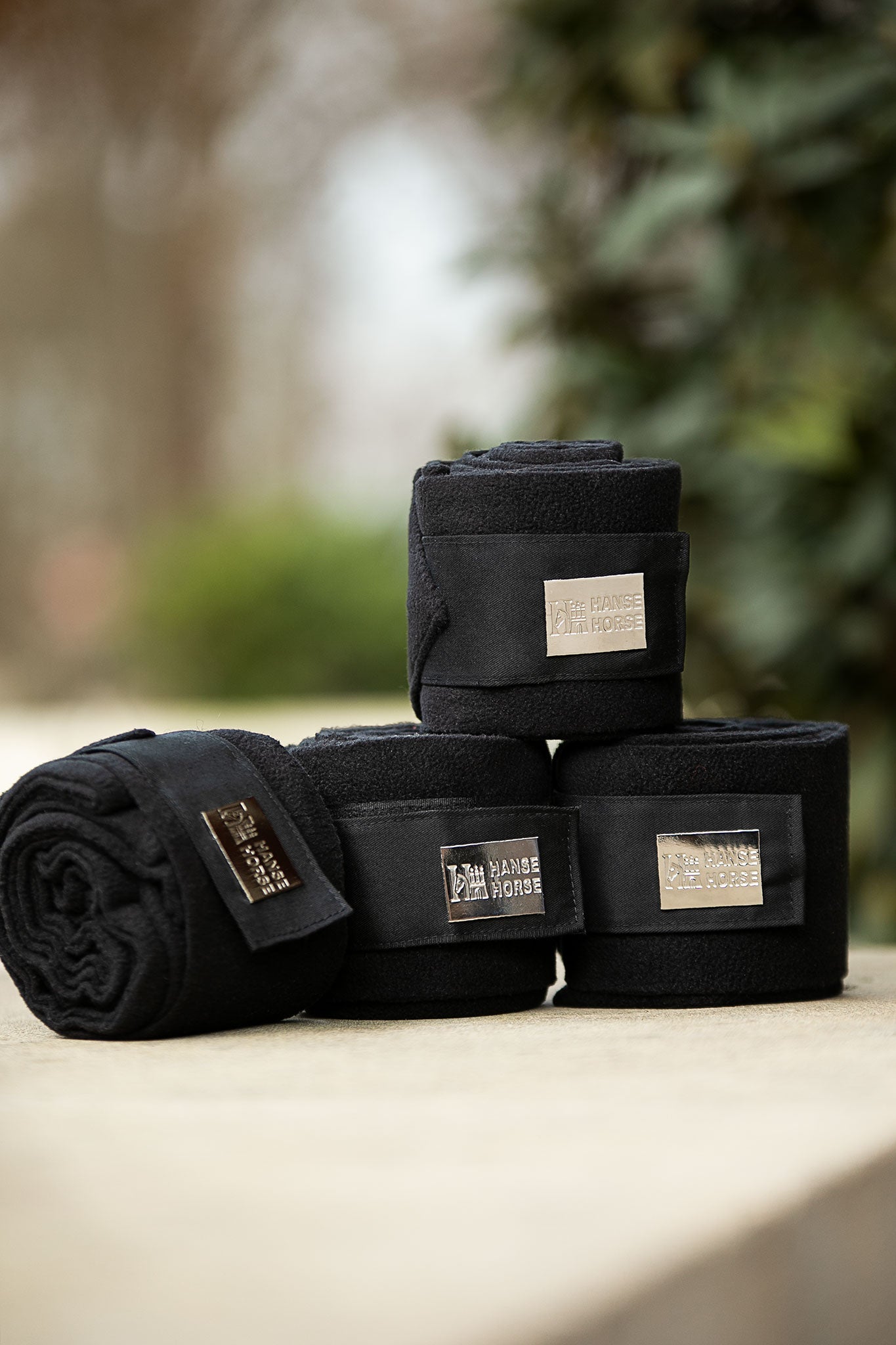 HanseHorse Classic Sports Bandagen für Pferde, in der Farbe Classic Black
