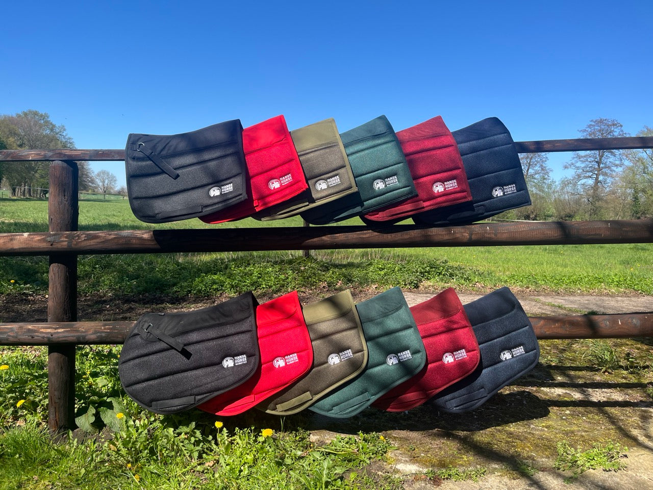 HanseHorse Schabracken-Kollektion in allen Farben für Dressur und Springen in Größe Shetland